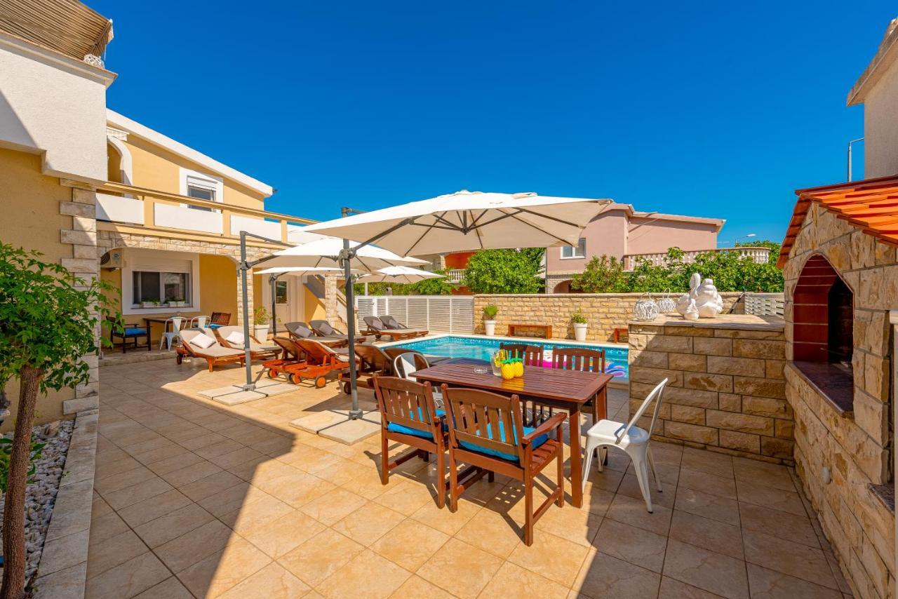 Villa Karmen - Poolhouse Vir Luaran gambar