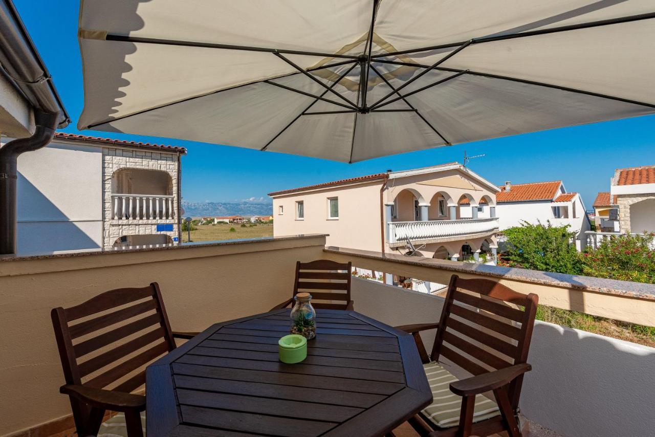 Villa Karmen - Poolhouse Vir Luaran gambar