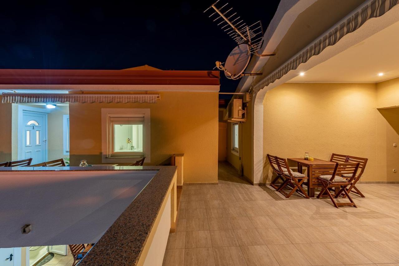 Villa Karmen - Poolhouse Vir Luaran gambar